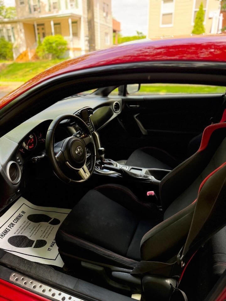 Used 2013 Scion FR-S RWD image 16