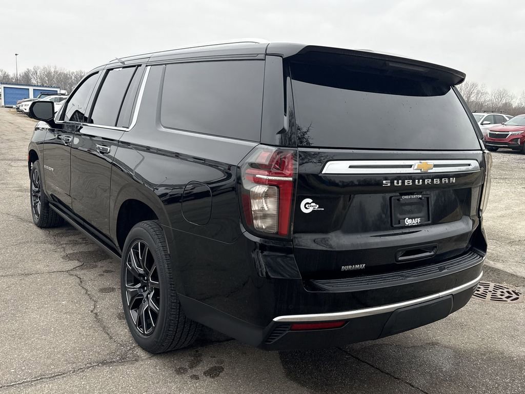 Used 2023 Chevrolet Suburban High Country image 6