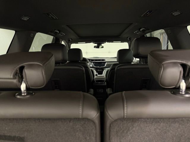 Used 2020 Cadillac XT6 Premium Luxury w/ LPO, Floor Liner Package FWD image 10
