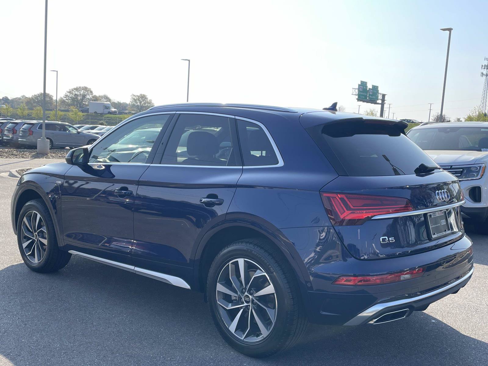 Certified 2023 Audi Q5 2.0T Prestige AWD/4WD image 5
