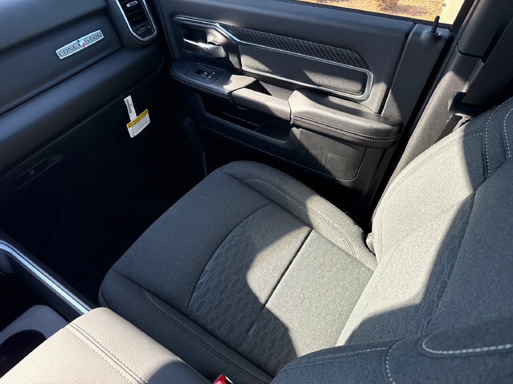 New 2027 RAM 2500 Big Horn AWD/4WD image 16