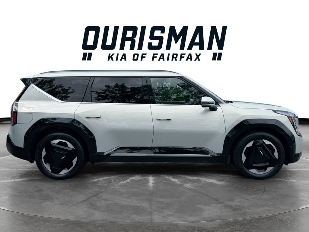 Used 2024 Kia EV9 Land AWD/4WD image 6