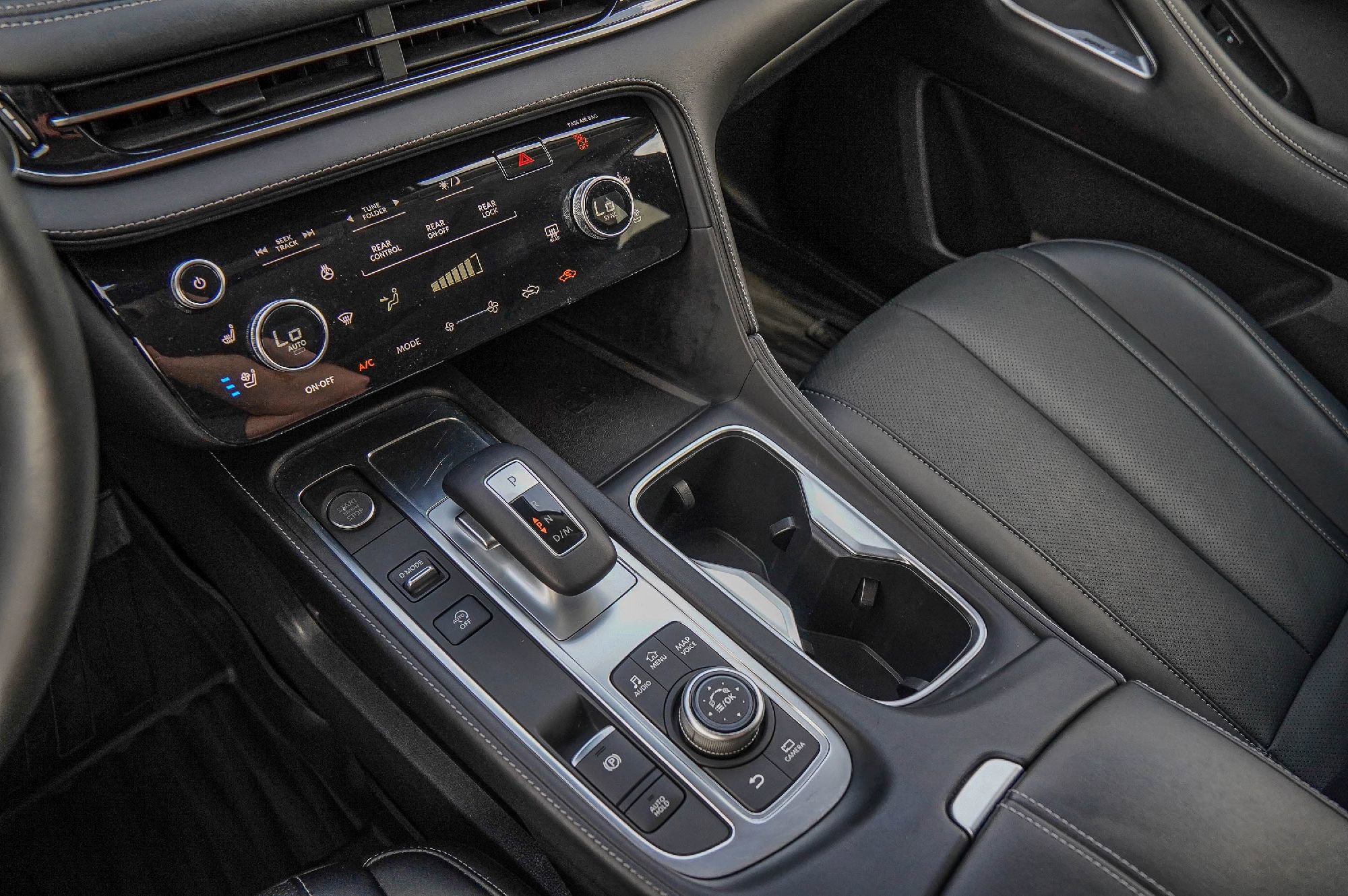 Certified 2023 INFINITI QX60 Luxe w/ Vision Package image 18