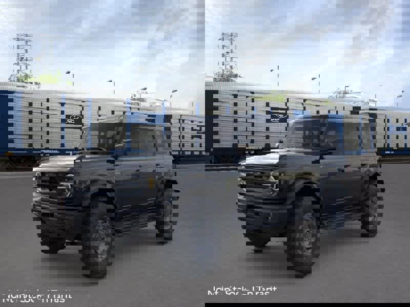 New 2025 Ford Bronco Outer Banks w/ Sasquatch Package image 1