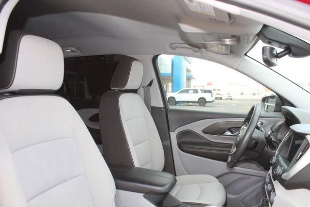 Used 2022 GMC Terrain SLE w/ Driver Convenience Package FWD image 13