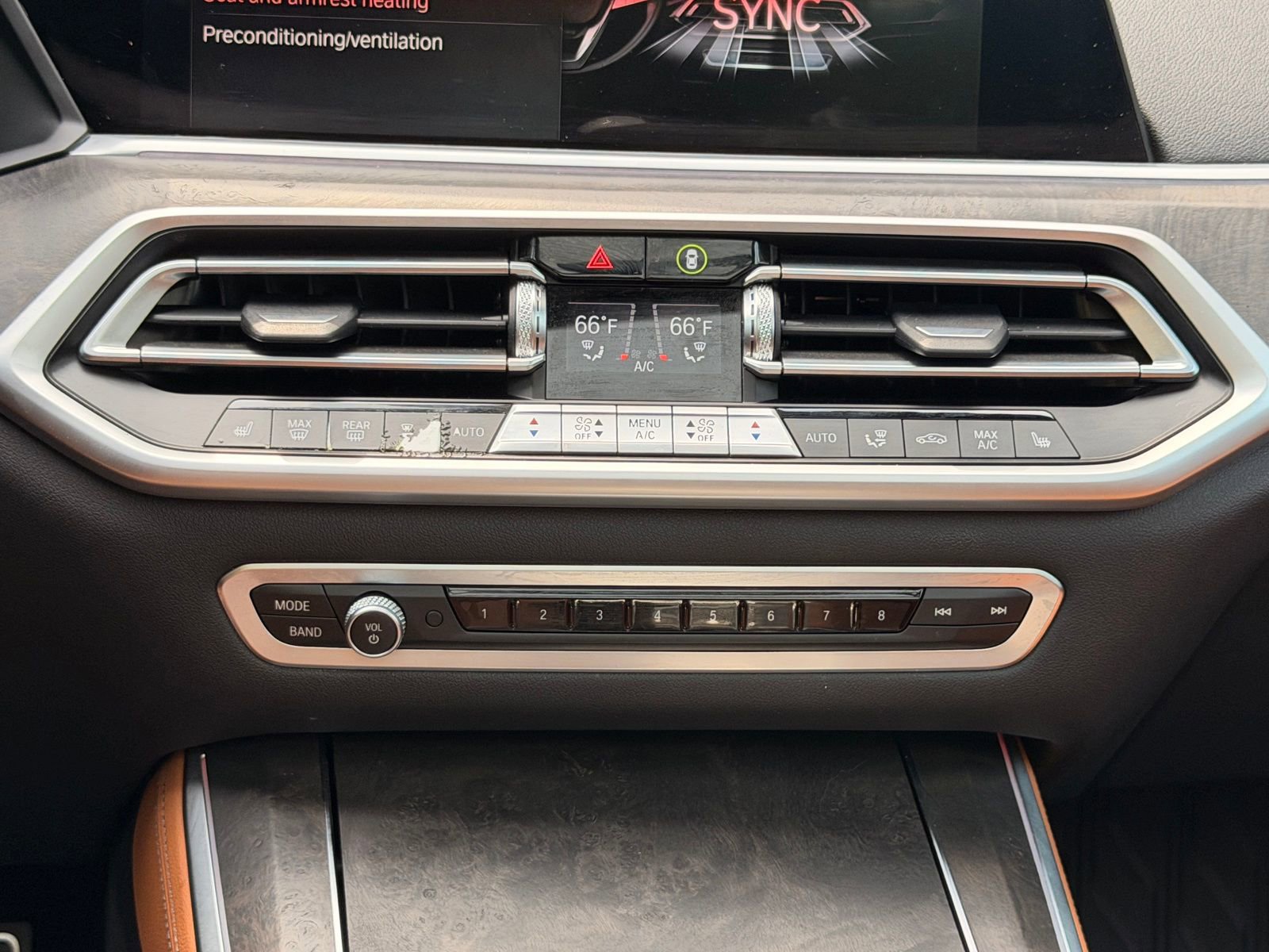 Used 2022 BMW X5 xDrive40i w/ M Sport Package AWD/4WD image 20