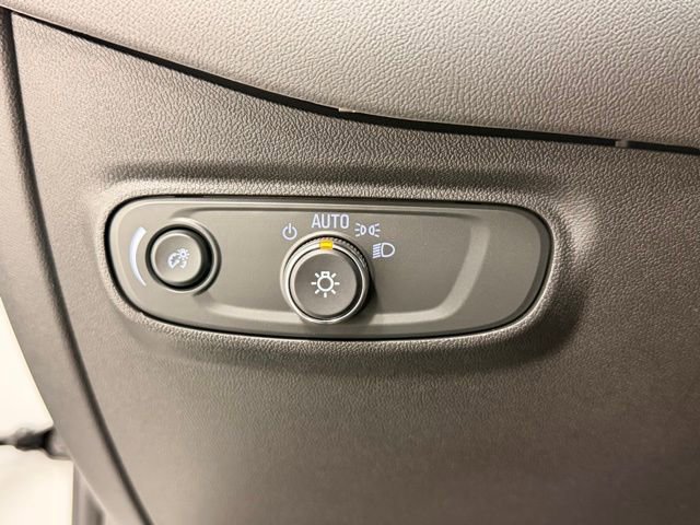 Certified 2024 Chevrolet Equinox LT w/ LPO, Floor Liner Package FWD image 16