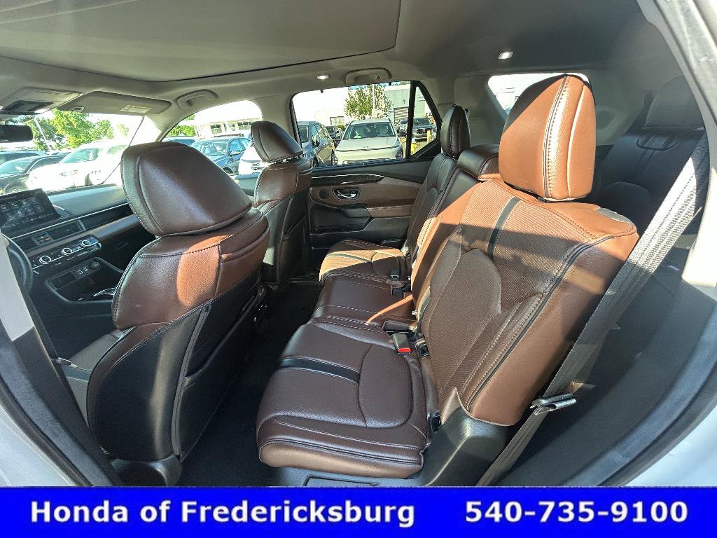 Certified 2025 Honda Pilot Elite image 29