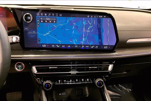 Used 2025 Chevrolet Traverse High Country image 30