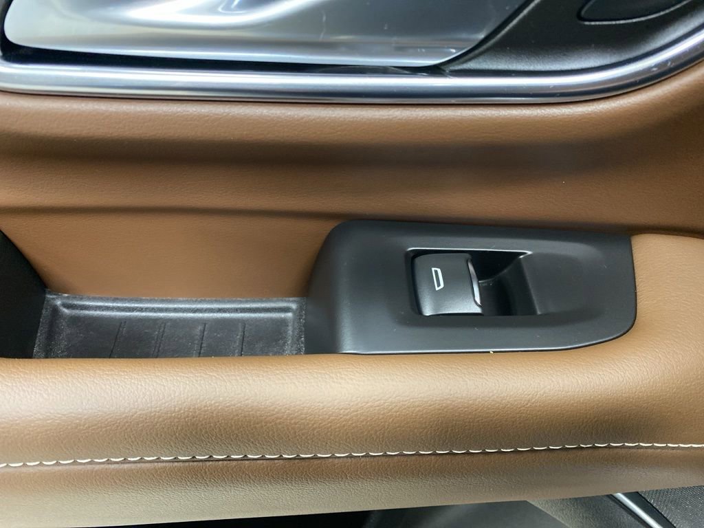 Used 2022 Chevrolet Tahoe High Country image 33