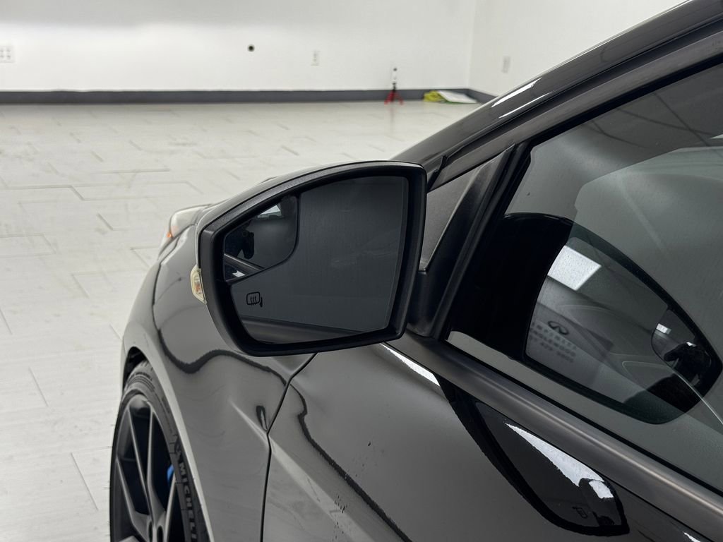 Used 2017 Ford Focus RS image 36