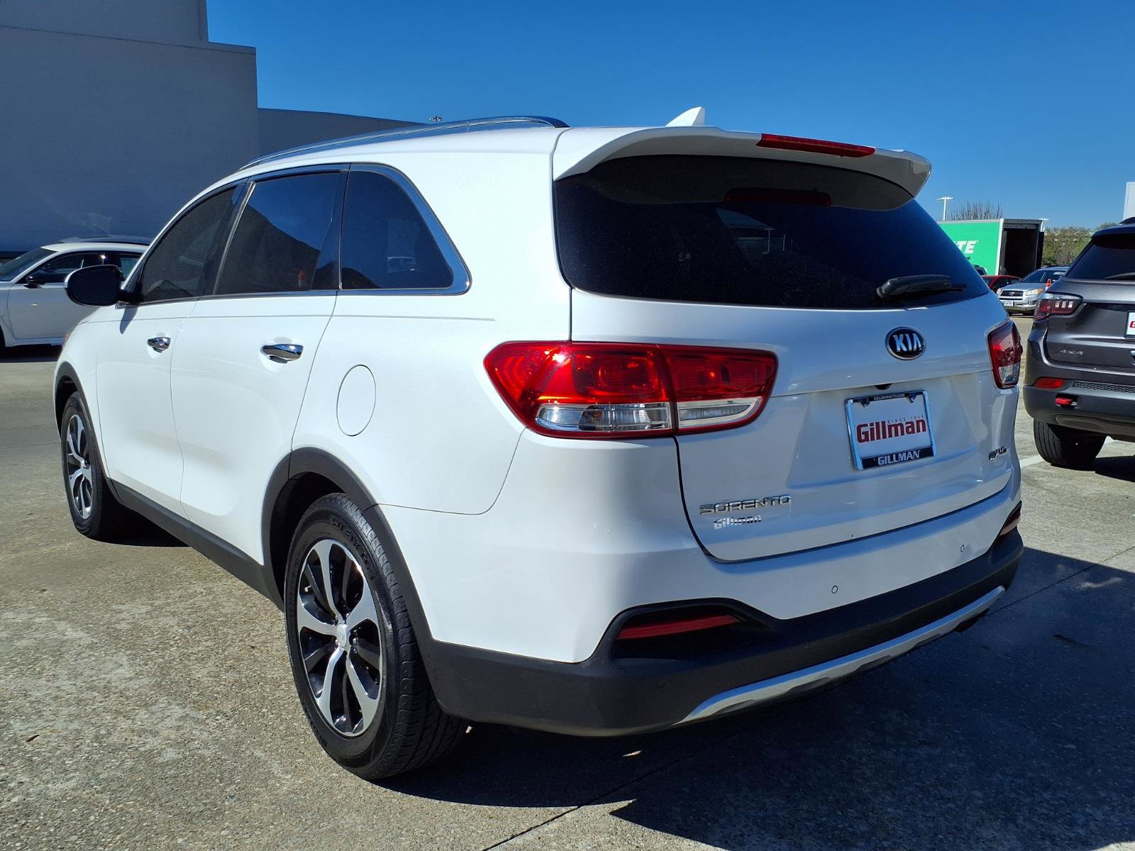 Used 2016 Kia Sorento EX w/ EX Touring Package image 3