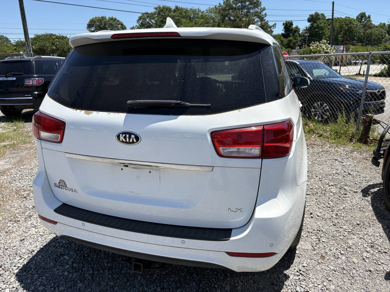 Used 2016 Kia Sedona LX w/ Option Group 020 FWD image 7
