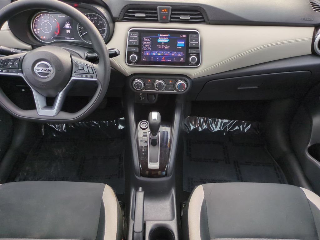 Certified 2020 Nissan Versa SV FWD image 14