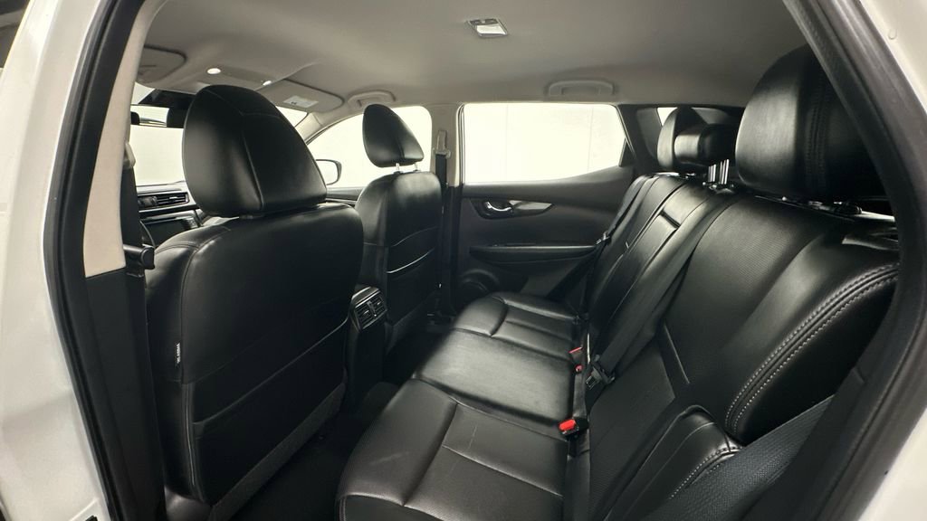 Certified 2022 Nissan Rogue Sport SL image 10