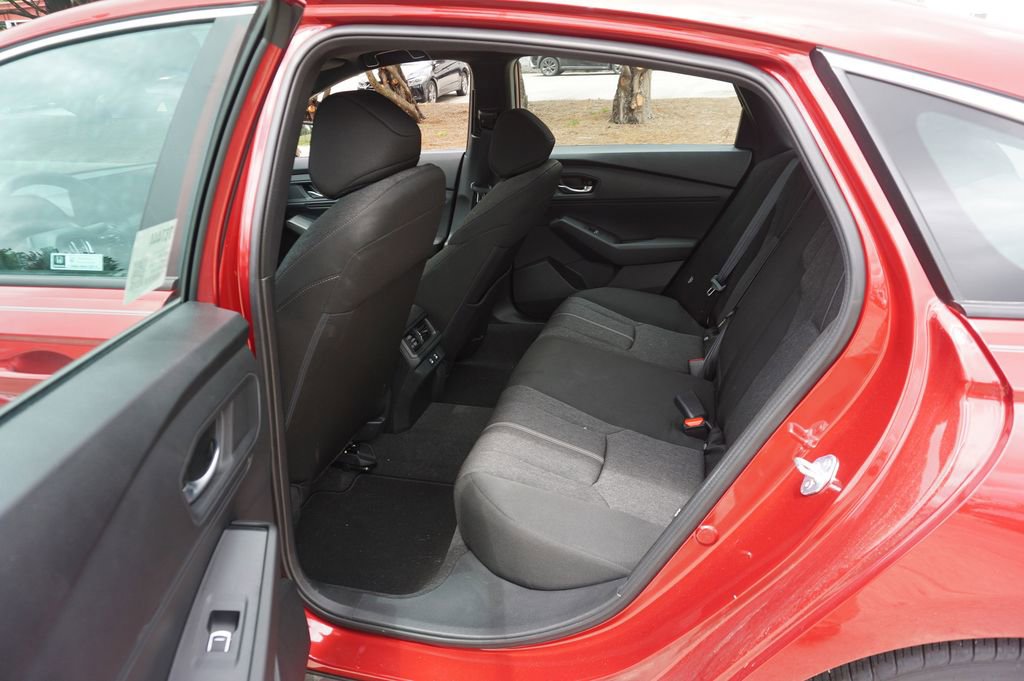 Used 2025 Honda Accord Sport image 13