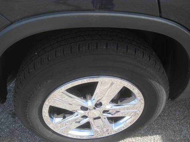 Used 2018 Chevrolet Trax LT w/ LT Convenience Package image 27