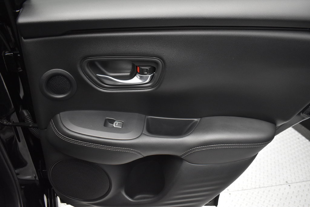 Used 2024 Honda HR-V EX-L image 29