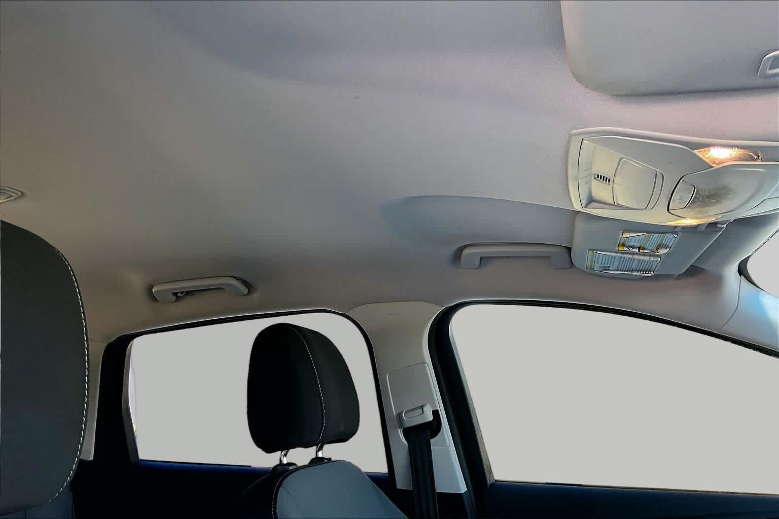 Used 2016 Ford Escape SE FWD image 13