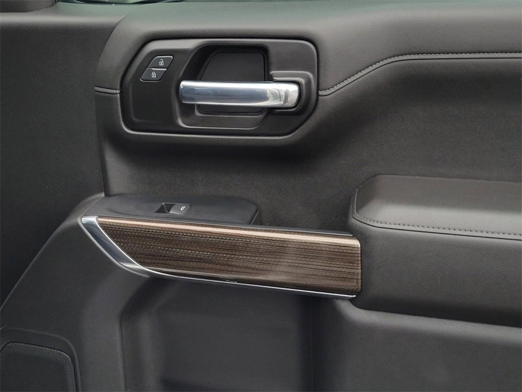 Used 2022 Chevrolet Silverado 1500 LT image 13