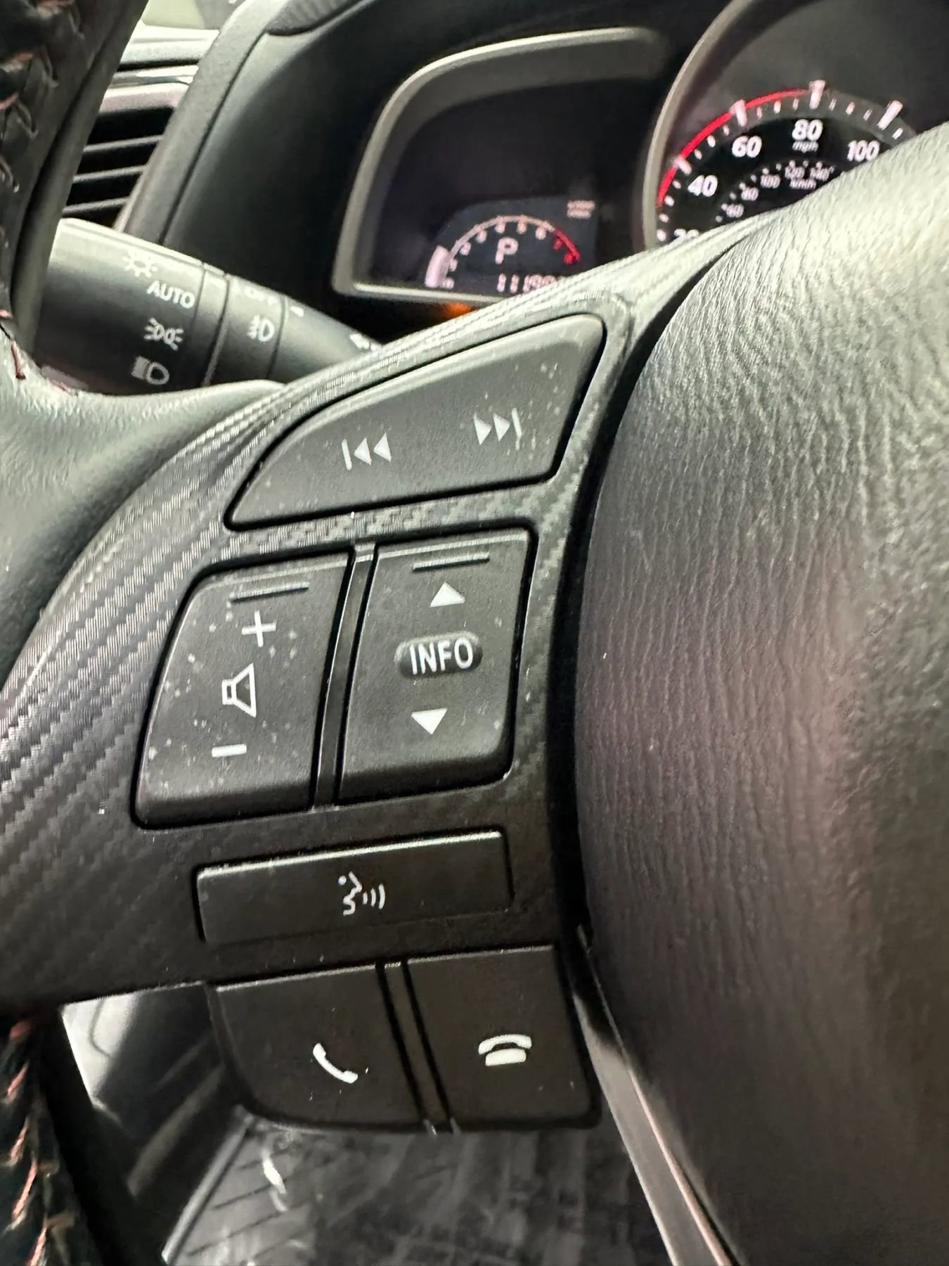 Used 2016 MAZDA MAZDA3 i Grand Touring image 15