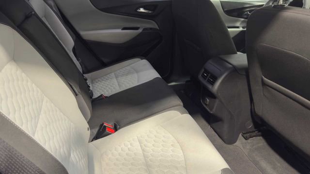 Used 2018 Chevrolet Equinox LS FWD image 15