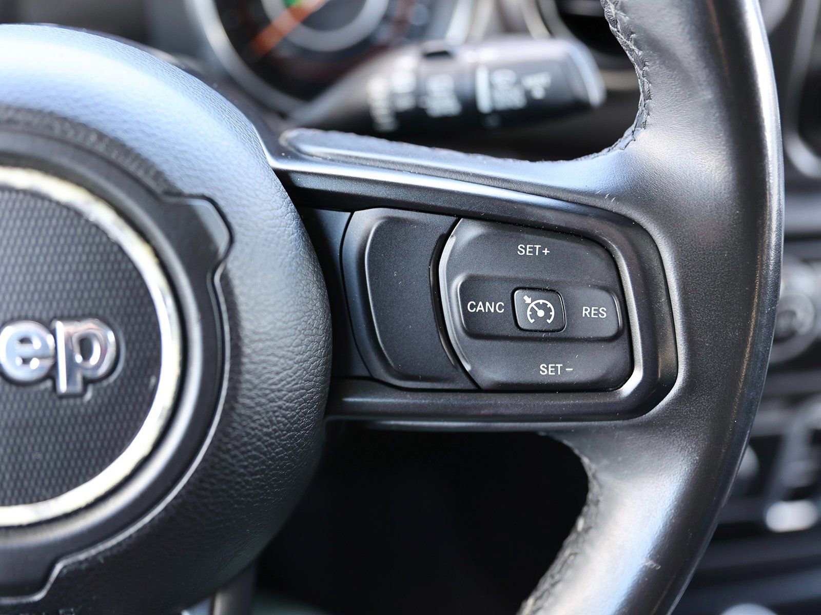 Used 2018 Jeep Wrangler Unlimited Sport S image 36