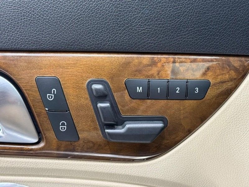 Used 2015 Mercedes-Benz SLK 250 image 15