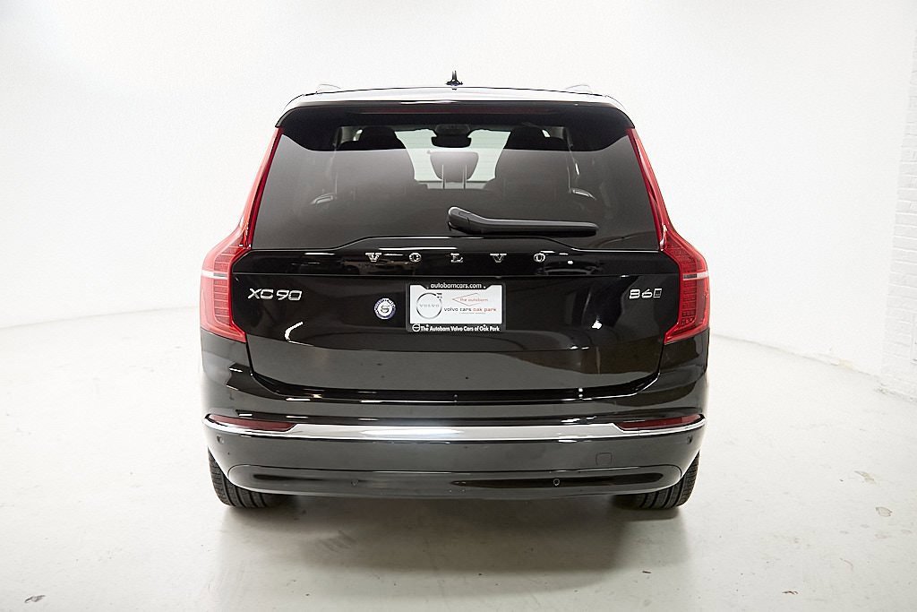 Certified 2024 Volvo XC90 B6 Plus w/ Protection Package image 9