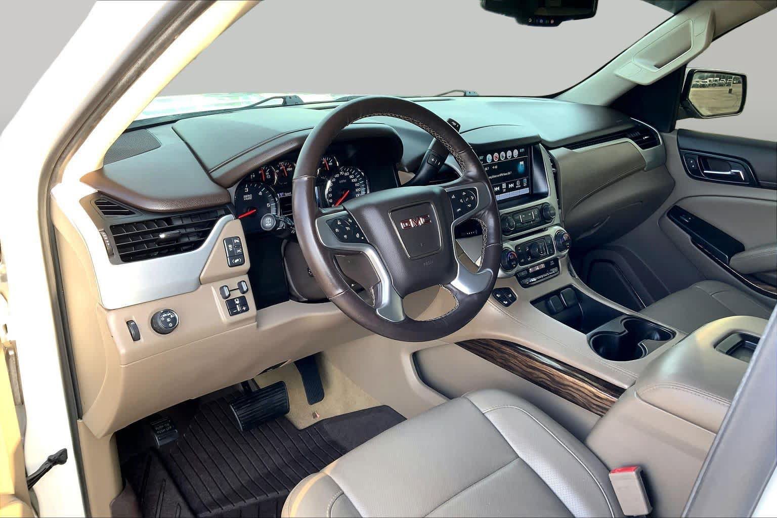 Used 2018 GMC Yukon SLT w/ Premium Edition RWD image 18