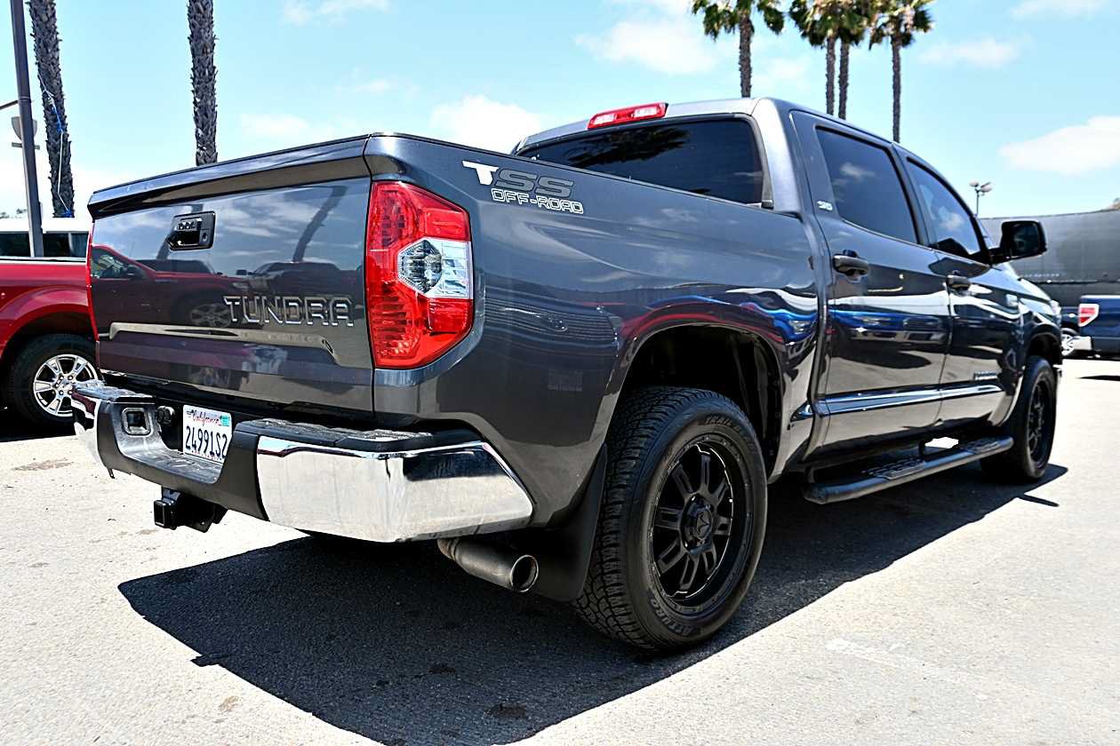 Used 2014 Toyota Tundra SR5 w/ SR5 Upgrade Package RWD image 7