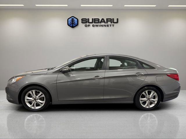 Used 2013 Hyundai Sonata Limited w/ Premium Pkg FWD image 2