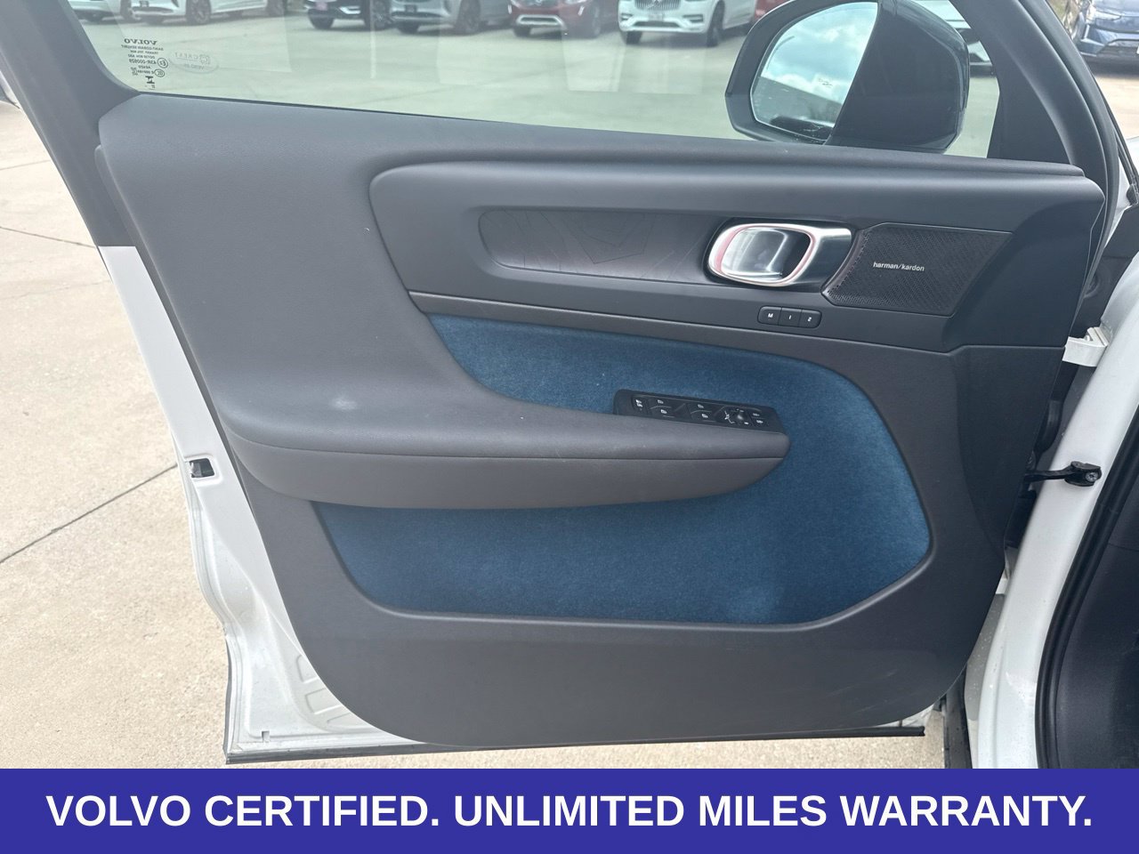 Certified 2023 Volvo C40 P8 Recharge Ultimate AWD/4WD image 32