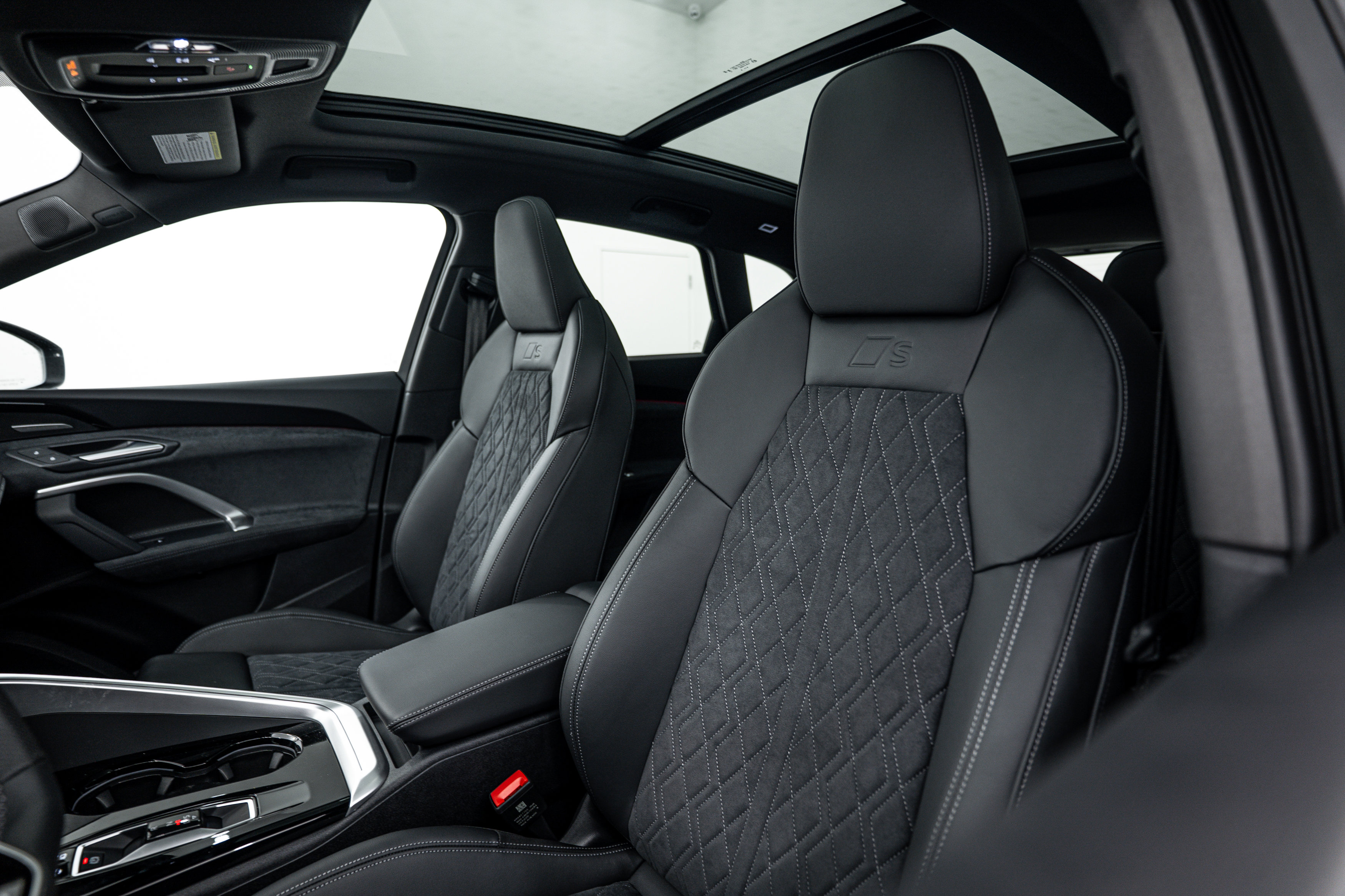 New 2025 Audi SQ5 Premium Plus image 16