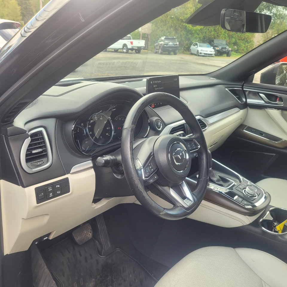 Used 2020 MAZDA CX-9 Signature image 13