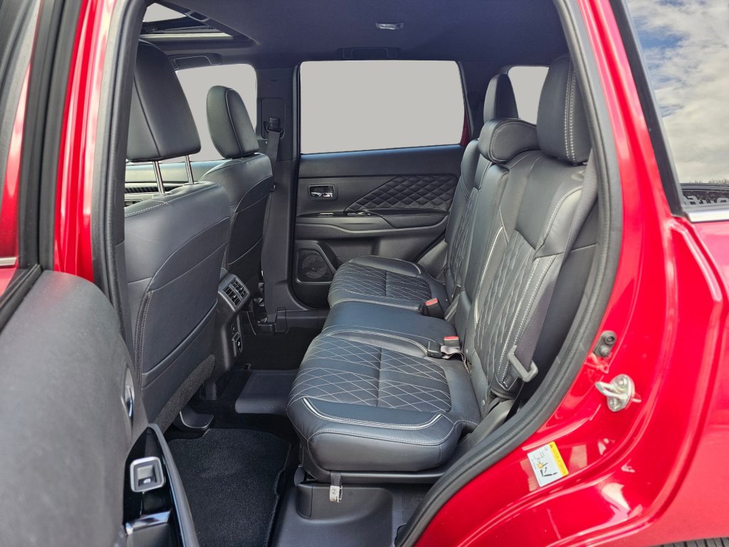 Used 2021 Mitsubishi Outlander GT AWD/4WD image 46