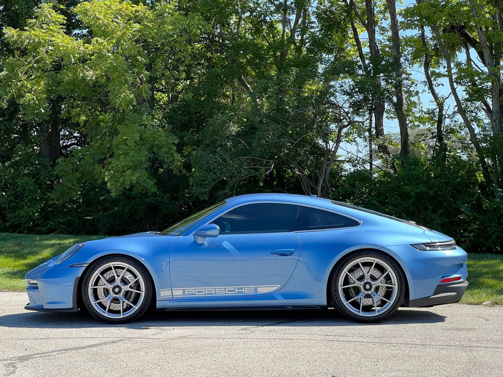Certified 2022 Porsche 911 GT3 RWD image 2