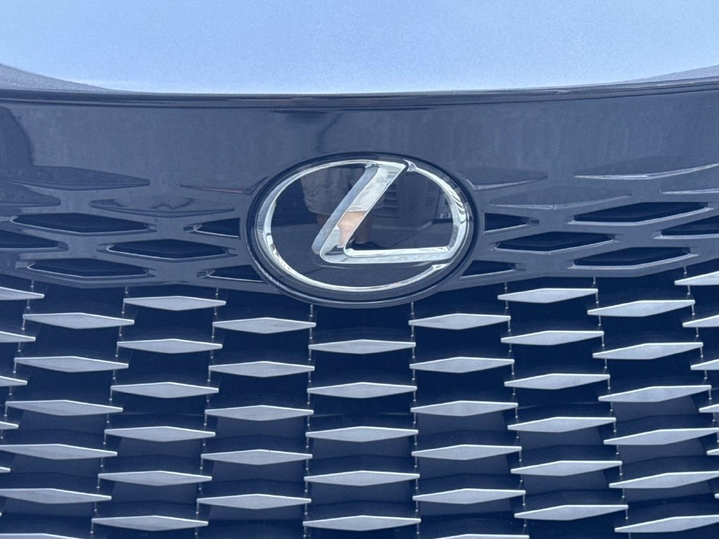 Used 2023 Lexus RX 350 Premium w/ Cold Area Package FWD image 10