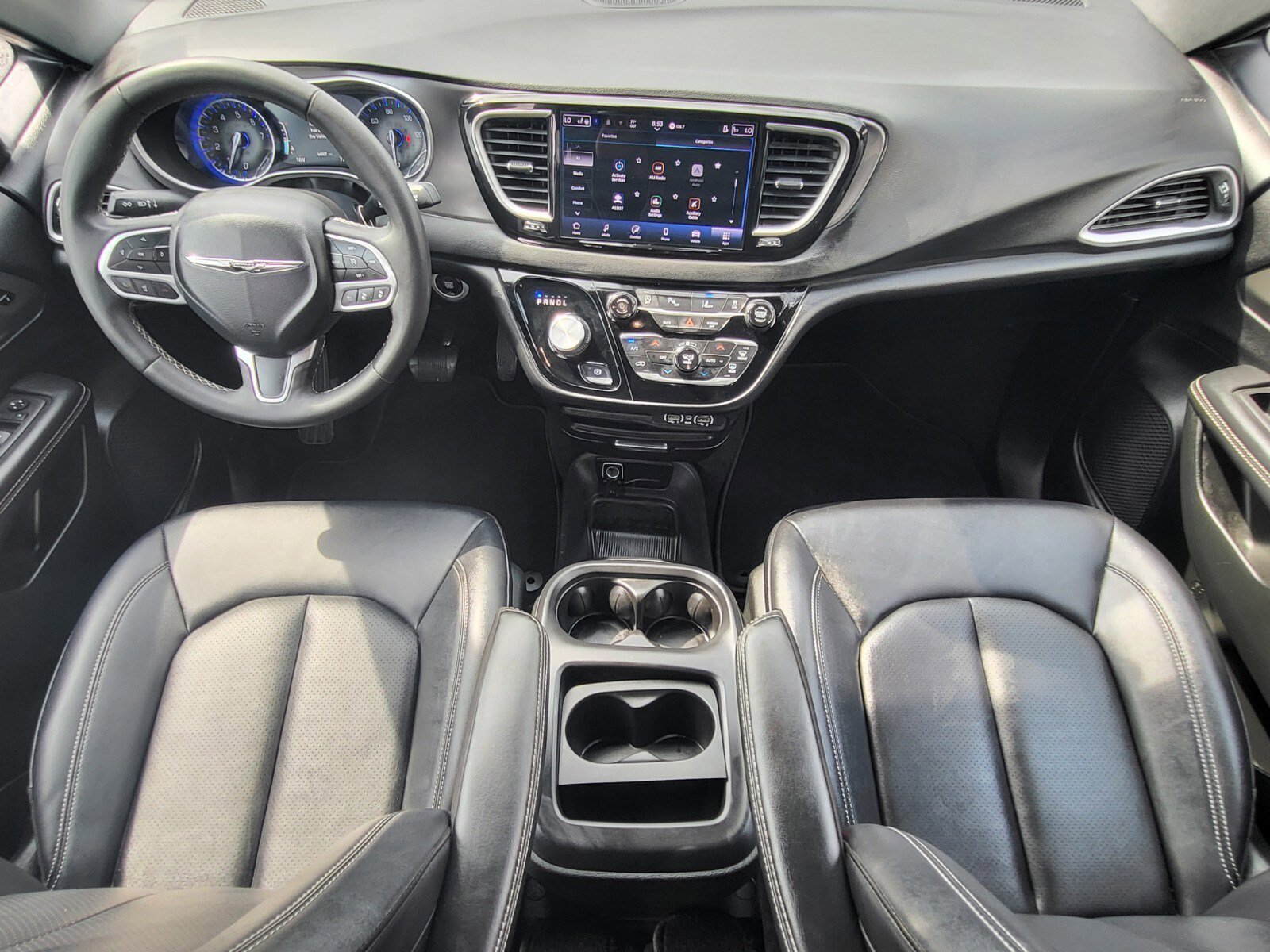 Used 2025 Chrysler Pacifica Select FWD image 13
