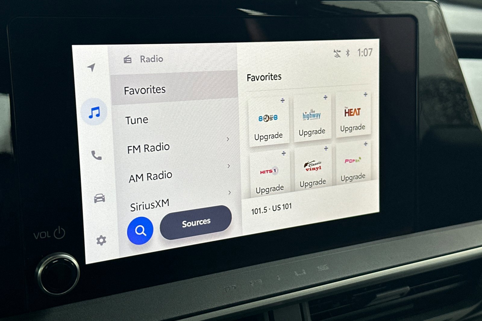 Used 2024 Toyota Prius LE image 17