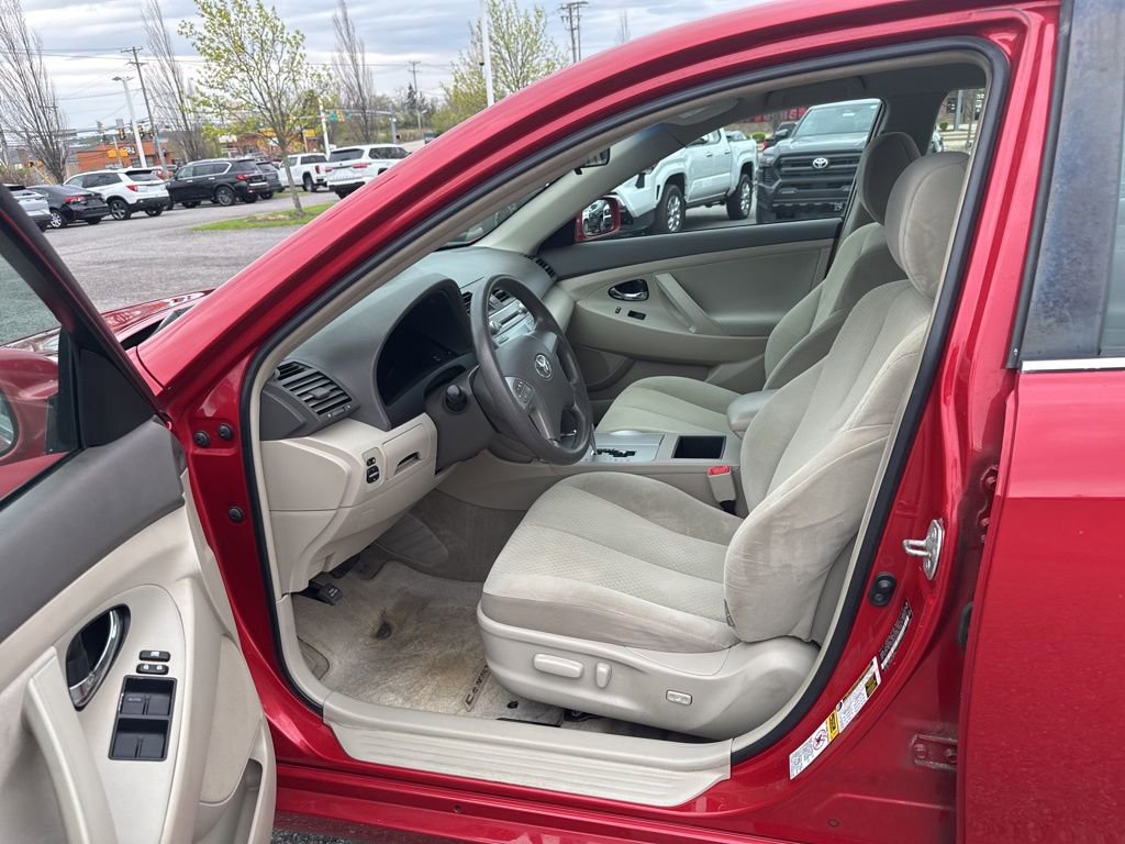 Used 2008 Toyota Camry LE FWD image 7