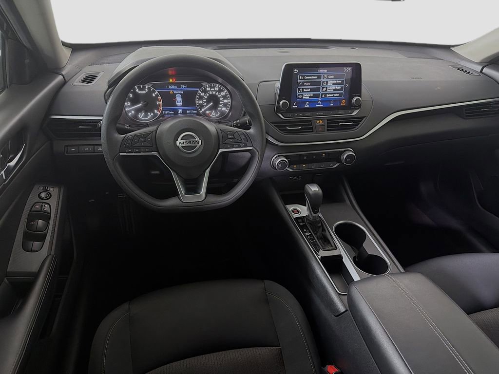 Used 2022 Nissan Altima 2.5 SV FWD image 23