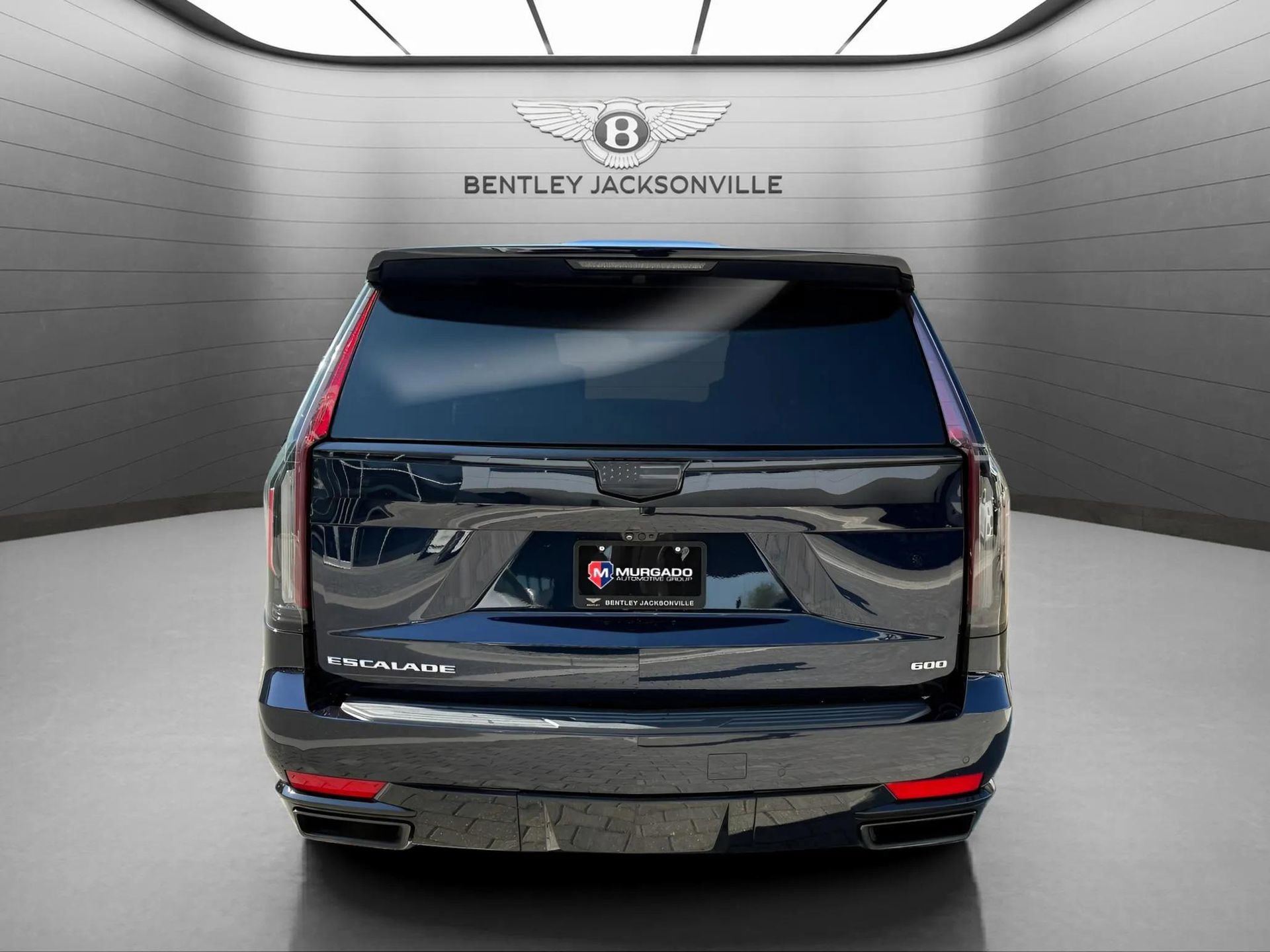 Used 2024 Cadillac Escalade ESV Sport Platinum w/ Heavy-Duty Trailer Package image 9