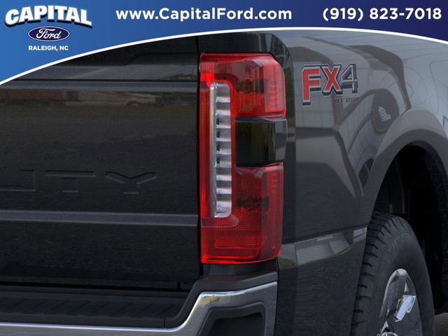 New 2026 Ford F250 Lariat w/ Chrome Package image 21