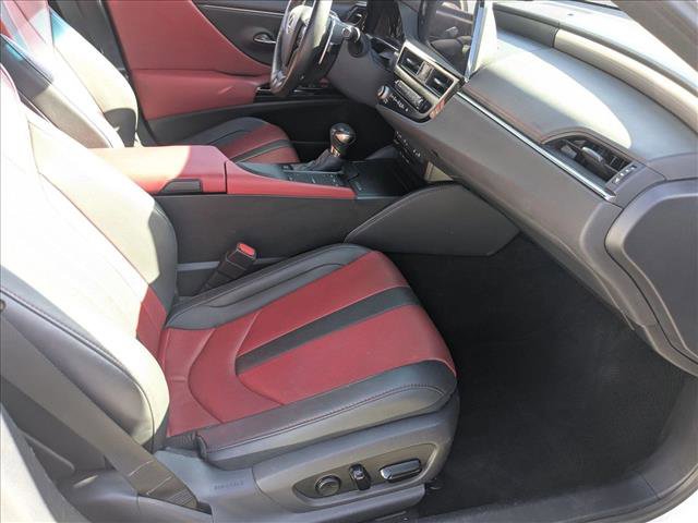 Used 2022 Lexus ES 300h F Sport image 21