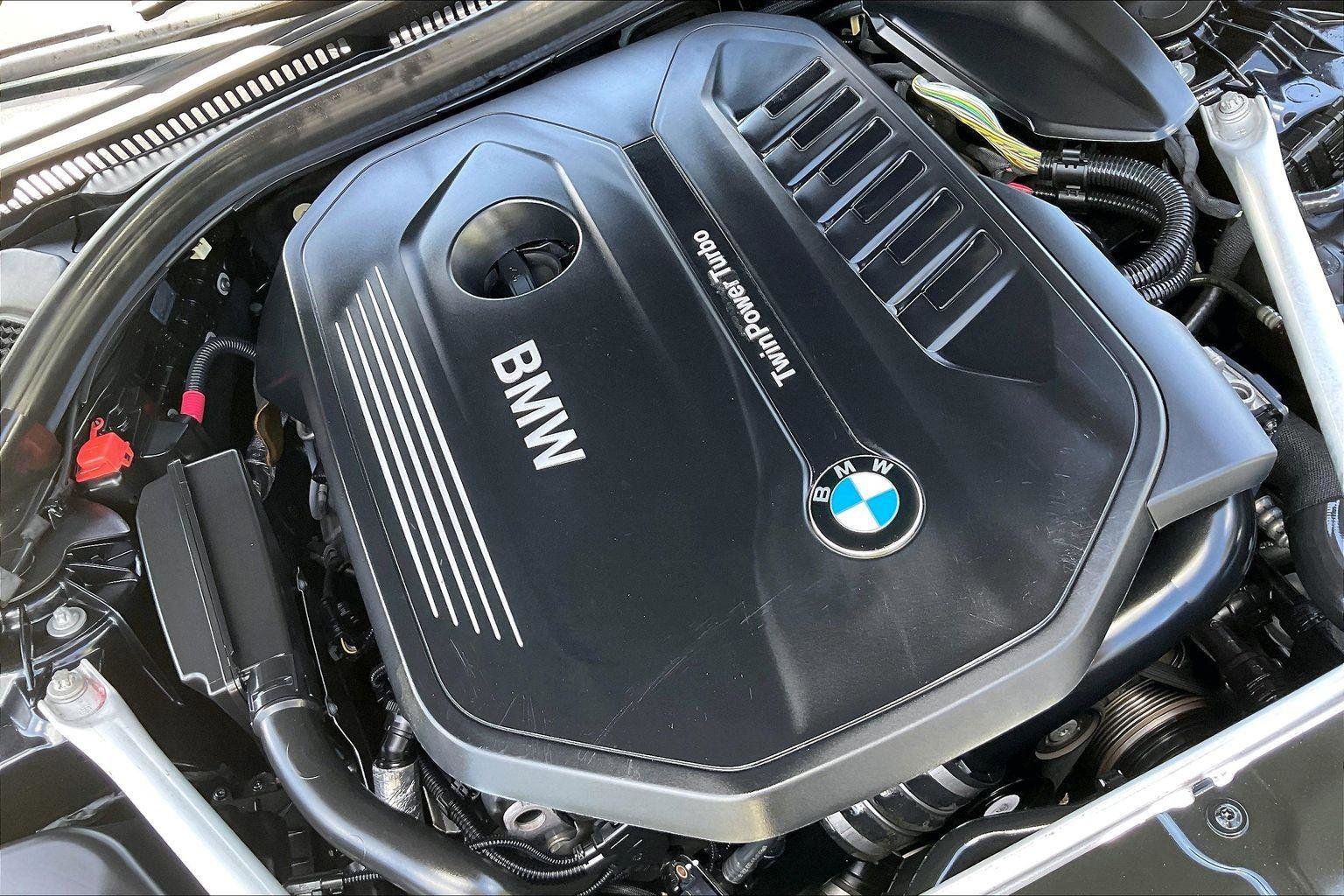 Used 2018 BMW 540i xDrive image 32