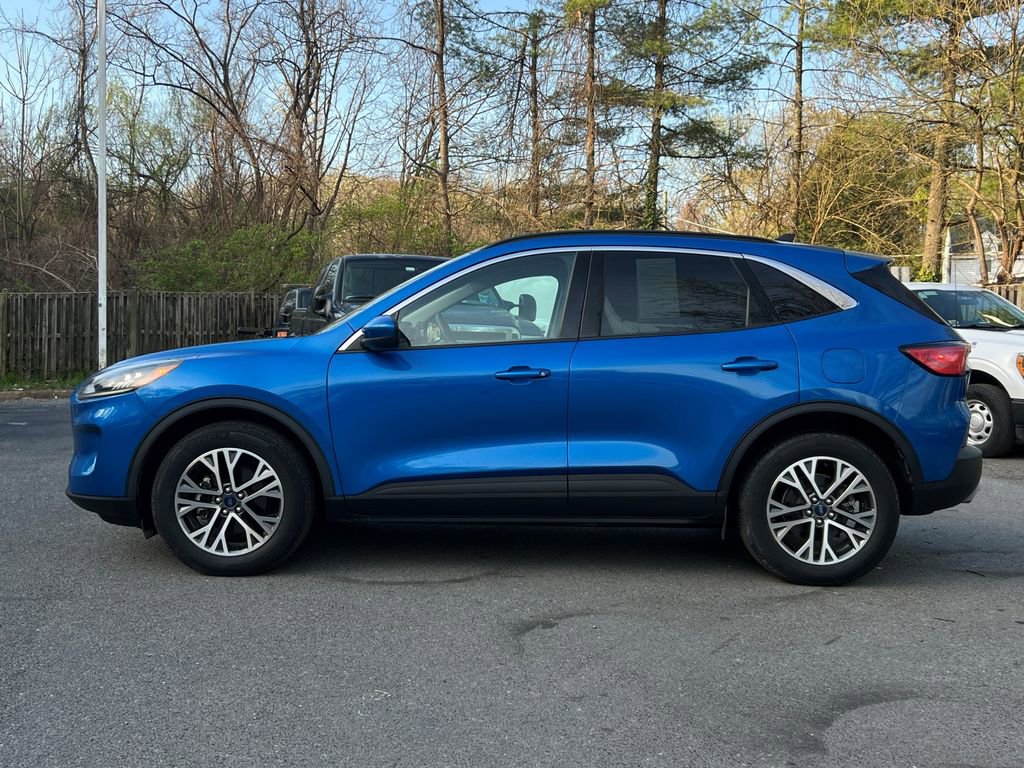 Used 2020 Ford Escape SEL image 4