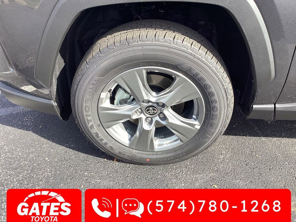 New 2025 Toyota RAV4 XLE w/ Convenience Package image 18