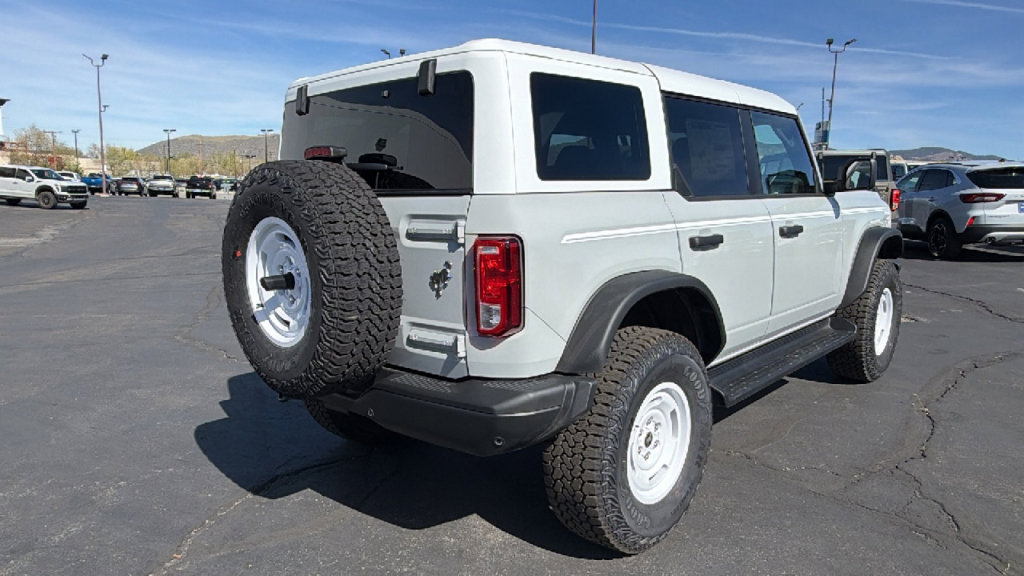 New 2026 Ford Bronco Heritage Edition image 3