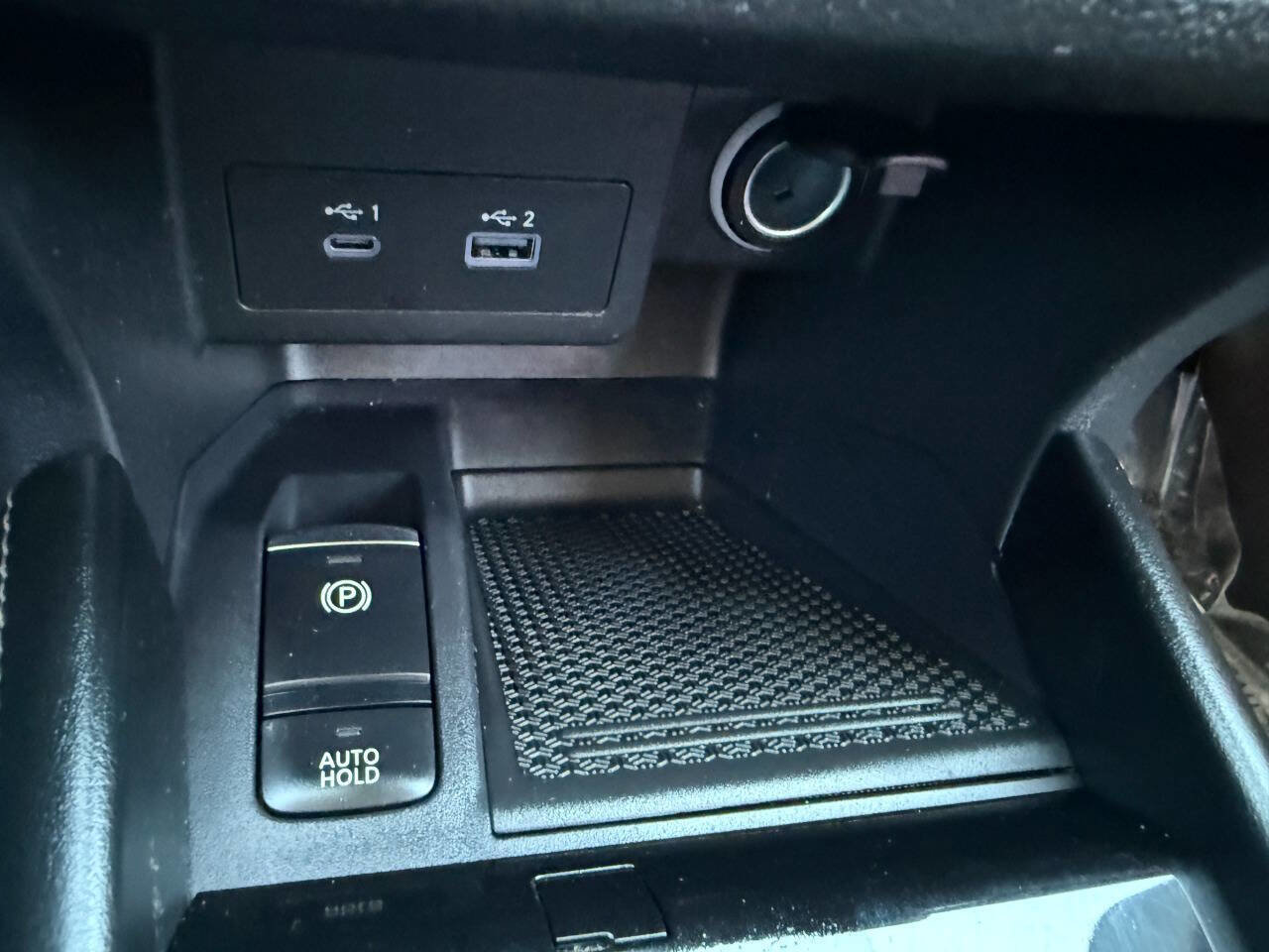 Used 2022 Nissan Kicks SR w/ Interior Electronics Package image 38